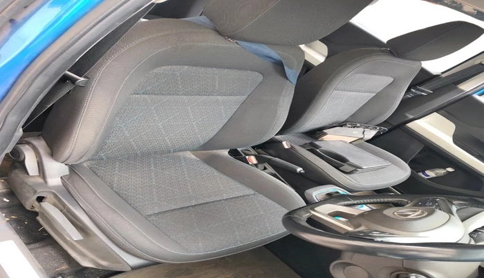 2021 Tata PUNCH CREATIVE  1.2 RTN DUAL TONE, Petrol, Manual, 30,571 km, interior