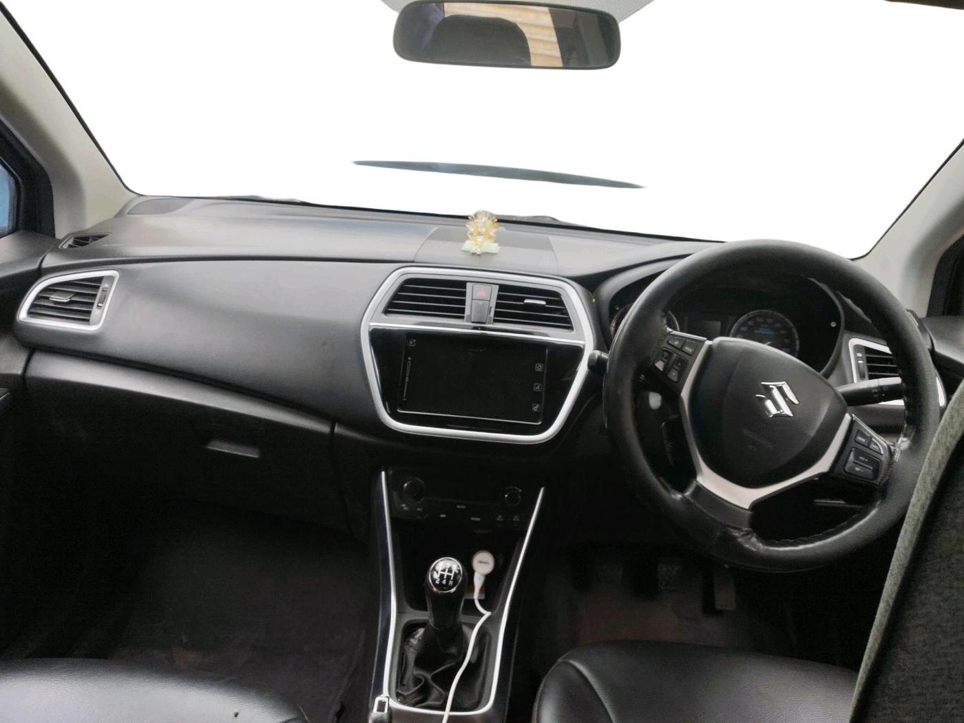 2018 Maruti S Cross ZETA 1.3, Diesel, Manual, 1,14,448 km, interior