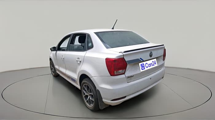 2017 Volkswagen Ameo COMFORTLINE 1.2L, Petrol, Manual, 1,01,709 km, exterior