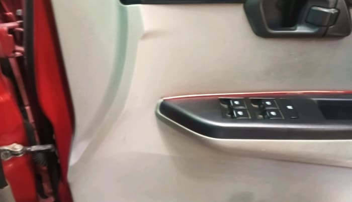 2017 Mahindra Kuv100 K4 6 STR, Petrol, Manual, 75,255 km, interior