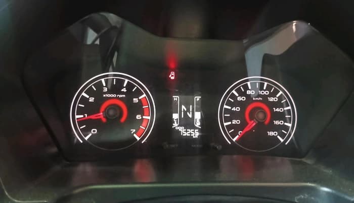 2017 Mahindra Kuv100 K4 6 STR, Petrol, Manual, 75,255 km, interior