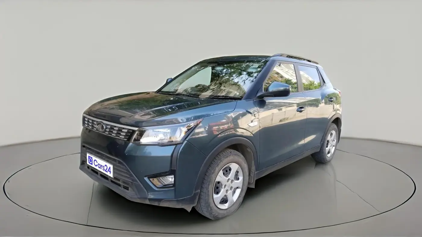 2022 Mahindra XUV300 W6 1.5 Diesel, Diesel, Manual, 60,496 km, exterior