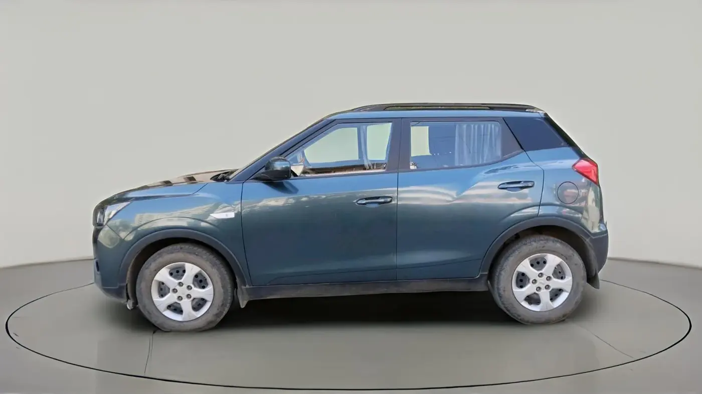 2022 Mahindra XUV300 W6 1.5 Diesel, Diesel, Manual, 60,496 km, exterior