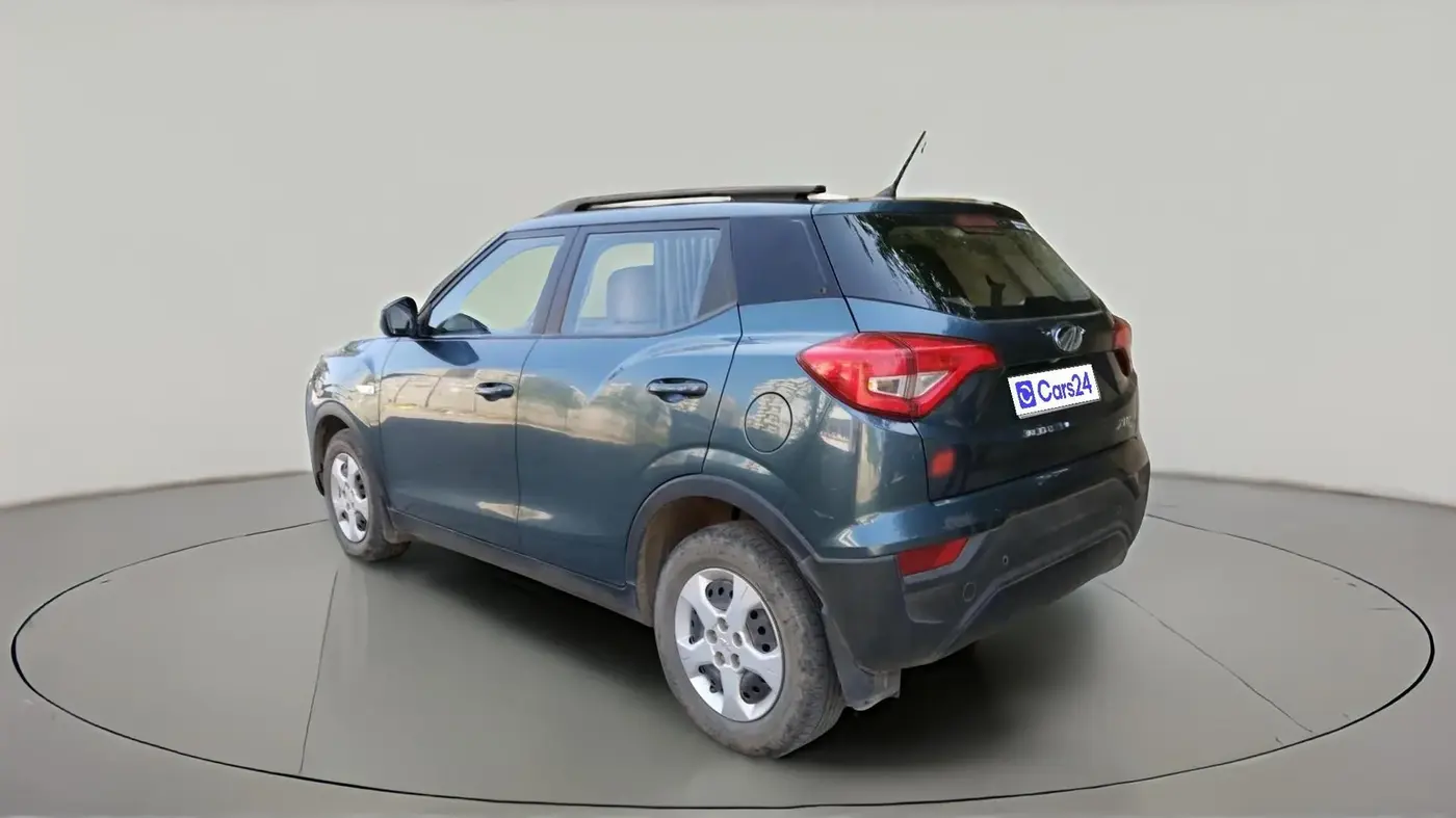 2022 Mahindra XUV300 W6 1.5 Diesel, Diesel, Manual, 60,496 km, exterior