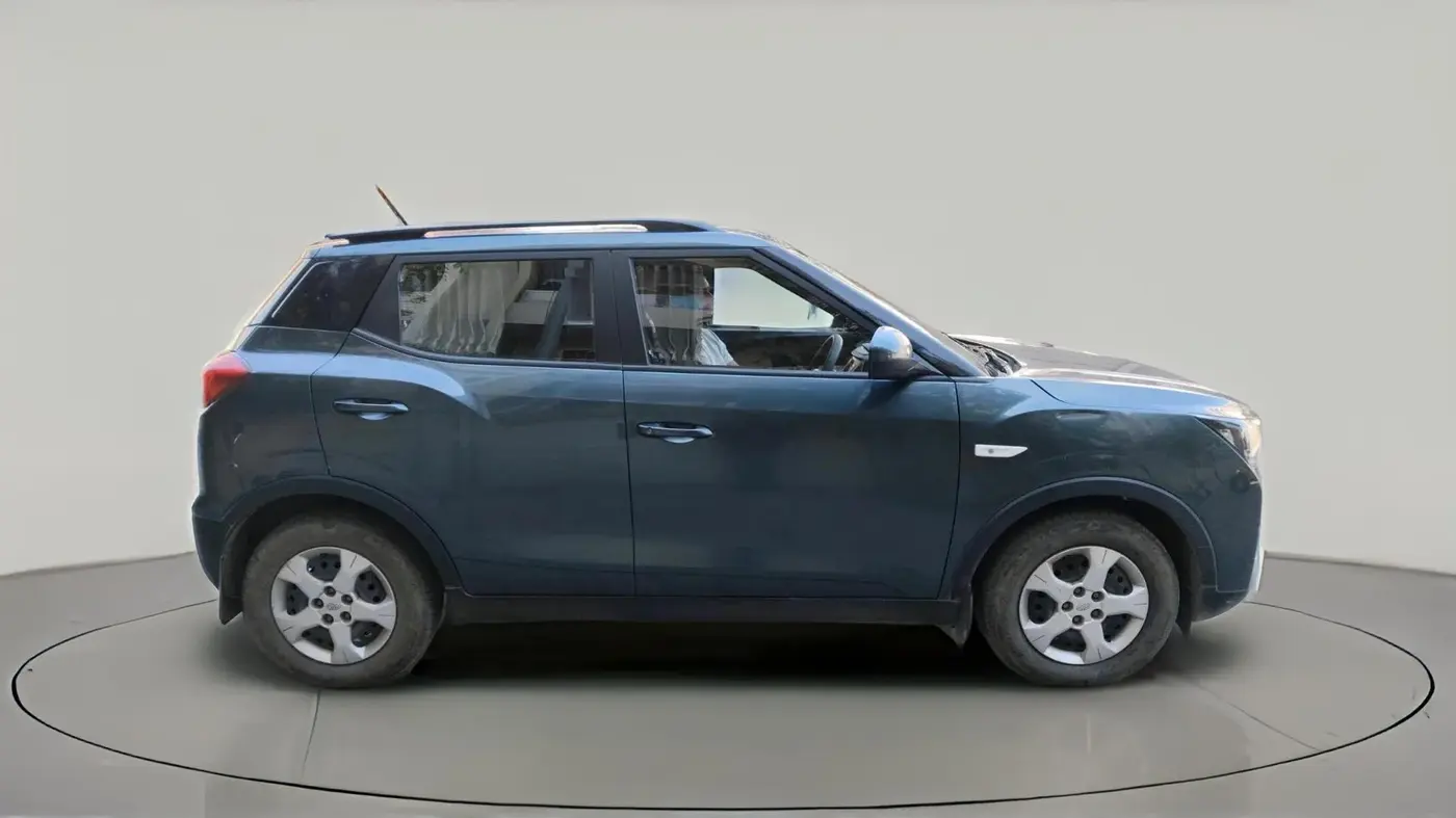 2022 Mahindra XUV300 W6 1.5 Diesel, Diesel, Manual, 60,496 km, exterior