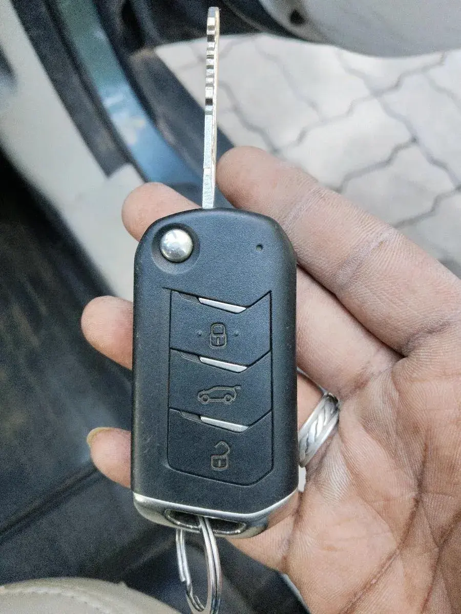 2022 Mahindra XUV300 W6 1.5 Diesel, Diesel, Manual, 60,496 km, interior