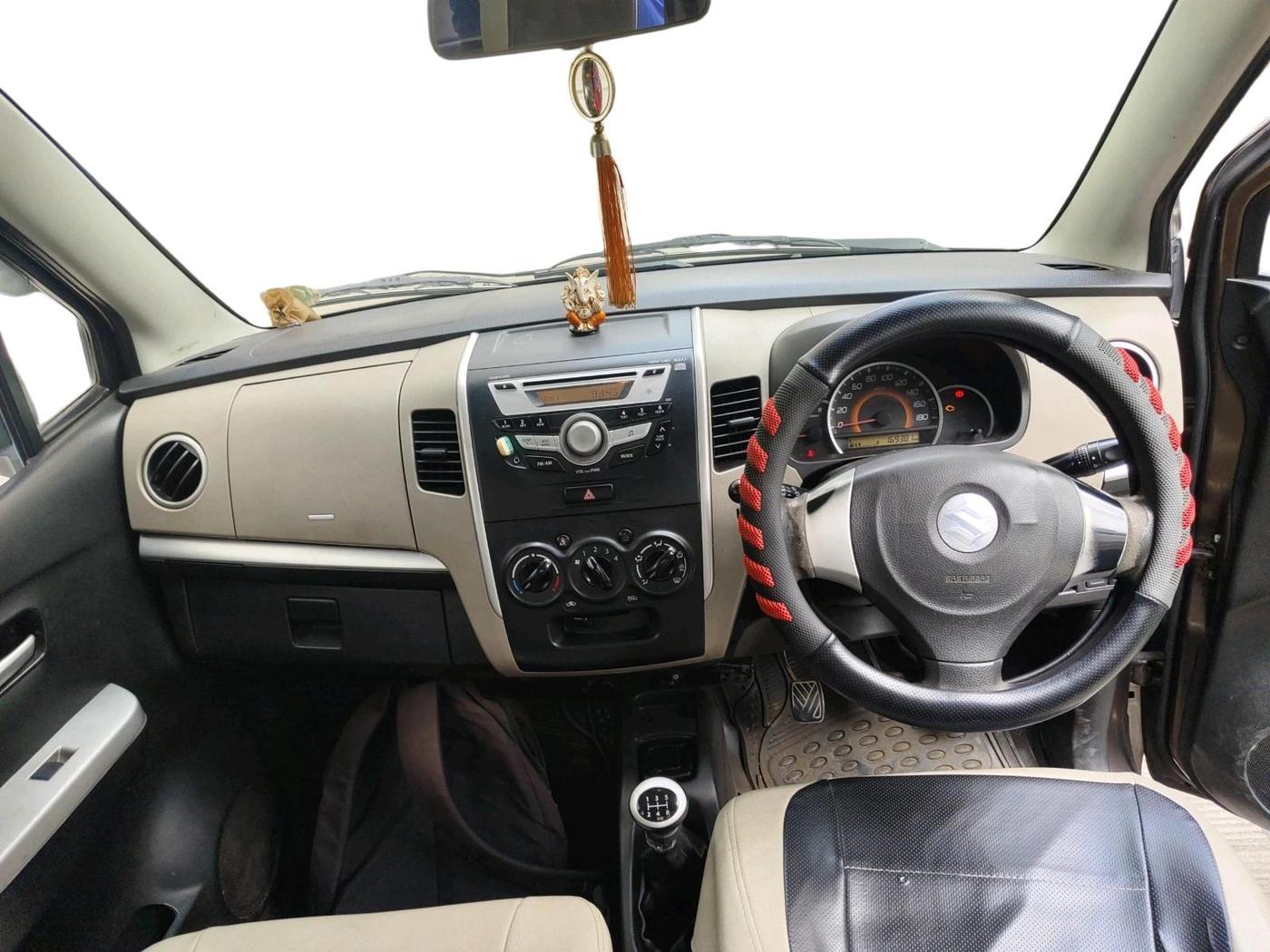 2016 Maruti Wagon R 1.0 VXI, CNG, Manual, 1,69,381 km, interior