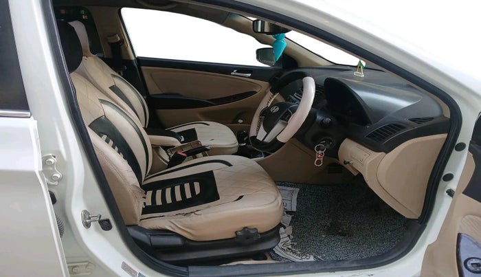 2012 Hyundai Verna FLUIDIC 1.6 CRDI EX, Diesel, Manual, 1,04,151 km, interior