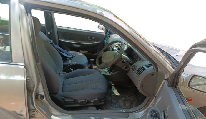 2003 Hyundai Accent GLS 1.6 ABS, Petrol, Manual, 59,033 km, interior