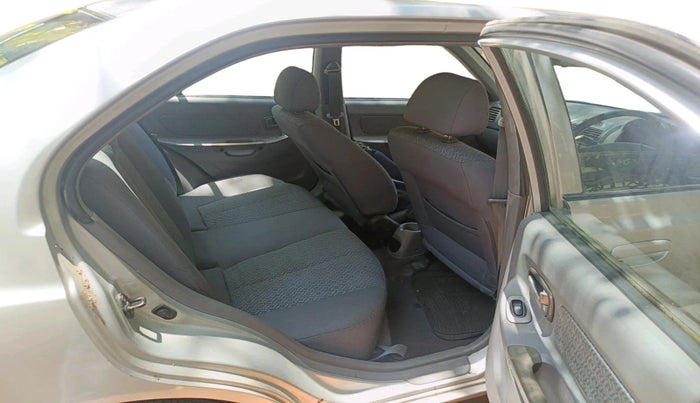 2003 Hyundai Accent GLS 1.6 ABS, Petrol, Manual, 59,033 km, interior