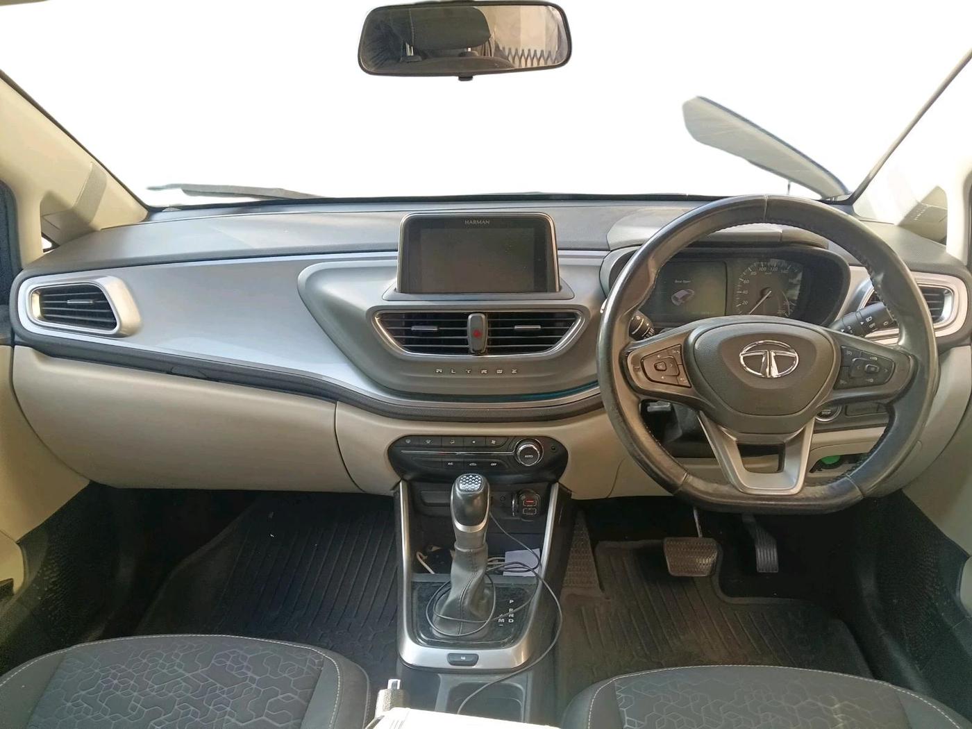 2022 Tata ALTROZ XZA, Petrol, Automatic, 50,218 km, interior