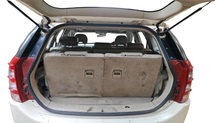 2015 Mahindra XUV500 W8, Diesel, Manual, 1,27,268 km, exterior