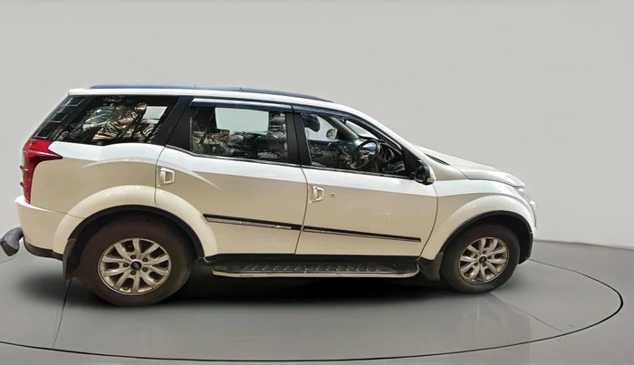 2015 Mahindra XUV500 W8, Diesel, Manual, 1,27,268 km, exterior