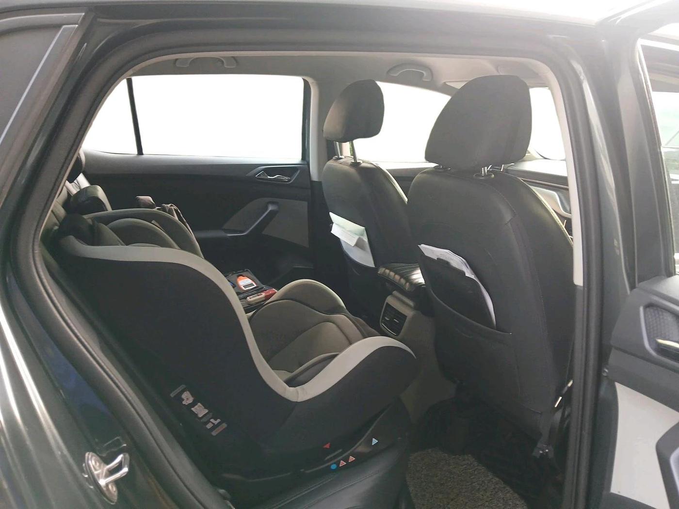 2022 Skoda KUSHAQ AMBITION 1.0L TSI AT, Petrol, Automatic, 46,332 km, interior