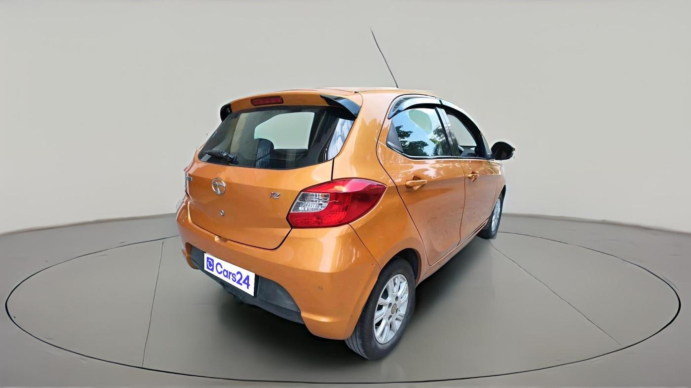 2017 Tata Tiago XZ PETROL, Petrol, Manual, 99,199 km, exterior