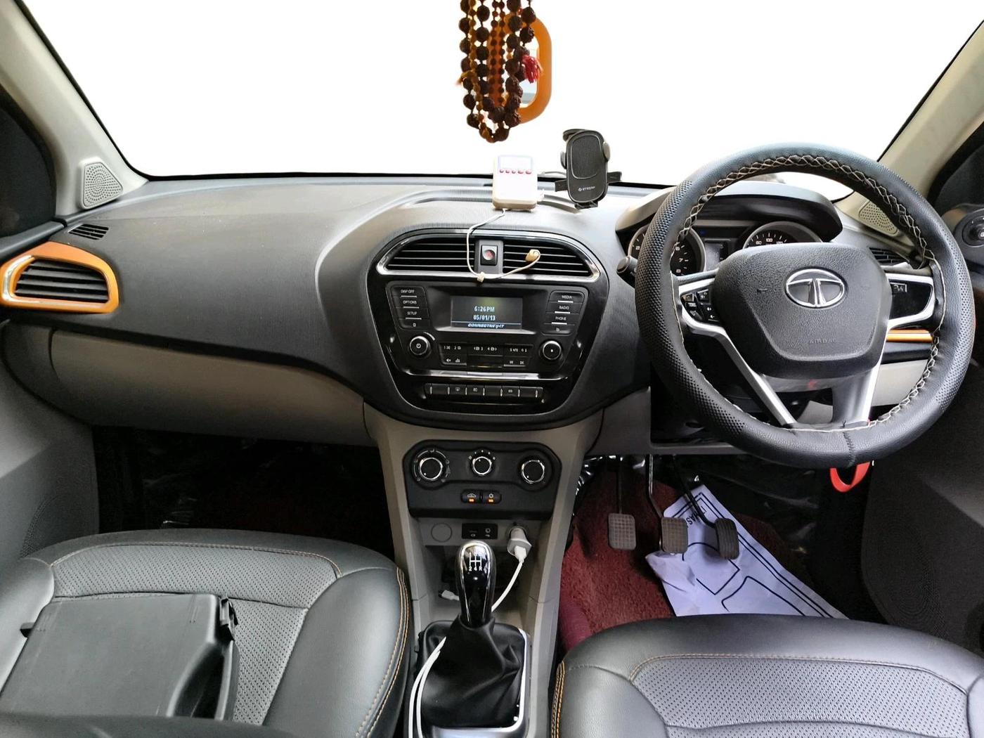 2017 Tata Tiago XZ PETROL, Petrol, Manual, 99,199 km, interior