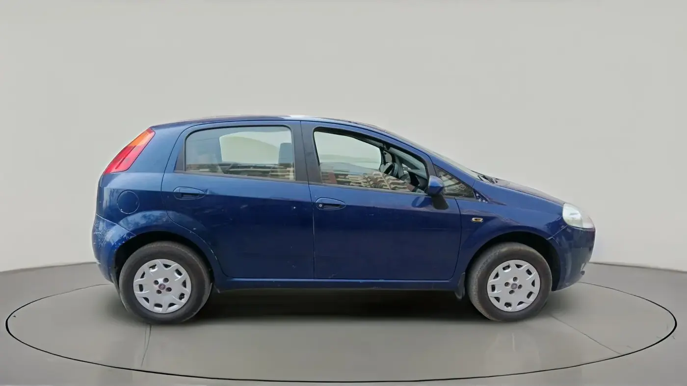 2013 Fiat Grand Punto DYNAMIC 1.3, Diesel, Manual, 1,07,547 km, exterior