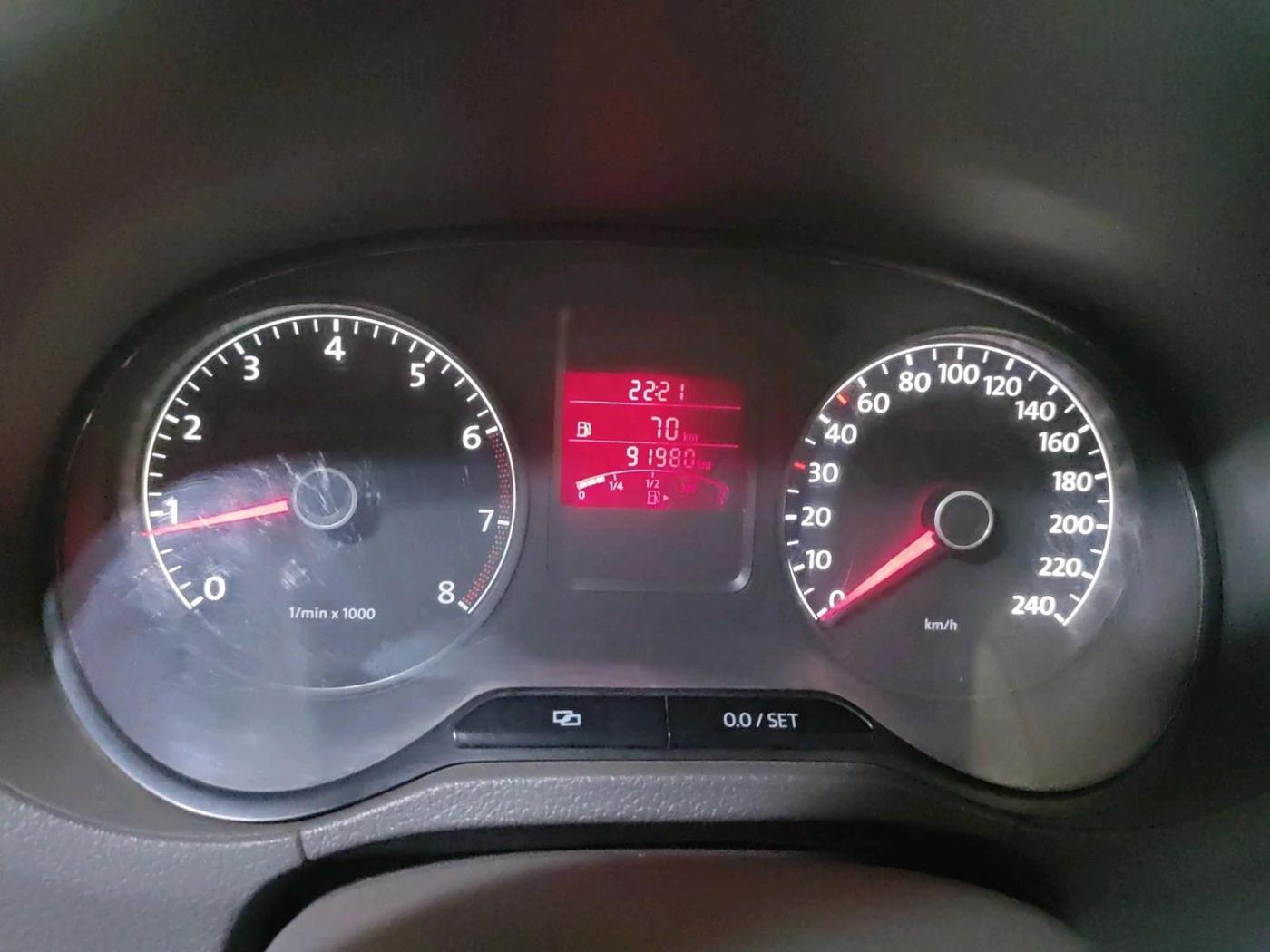 2011 Volkswagen Vento HIGHLINE 1.6 MPI, Petrol, Manual, 91,980 km, interior