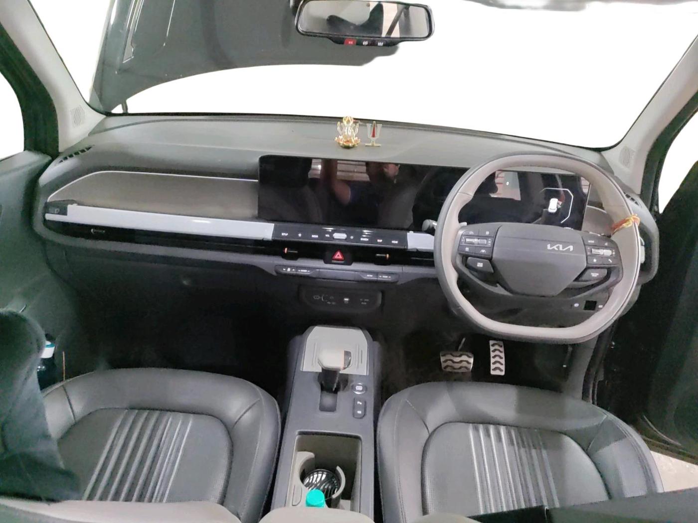 2025 KIA SYROS HTX Plus (O) 1.5 Diesel 6AT, Diesel, Automatic, 3,574 km, interior