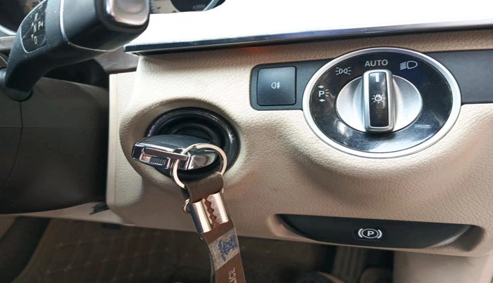 2013 Mercedes Benz E Class E 250 CDI AVANTGARDE, Diesel, Automatic, 89,250 km, interior