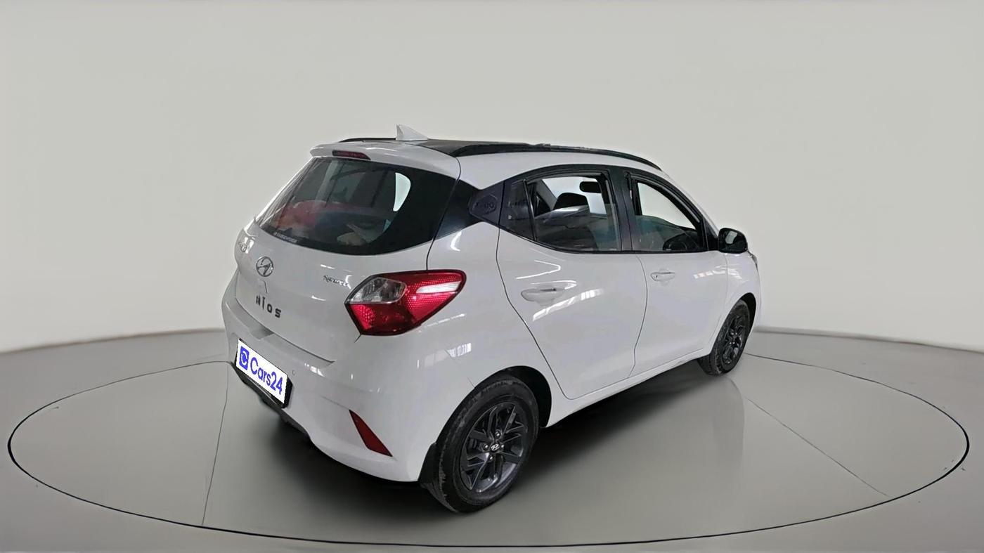 2021 Hyundai GRAND I10 NIOS SPORTZ 1.2 KAPPA VTVT CNG, CNG, Manual, 1,18,412 km, exterior