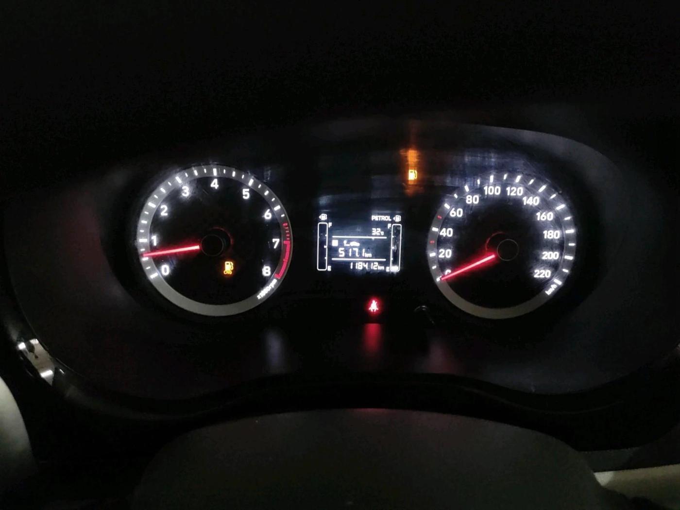 2021 Hyundai GRAND I10 NIOS SPORTZ 1.2 KAPPA VTVT CNG, CNG, Manual, 1,18,412 km, interior