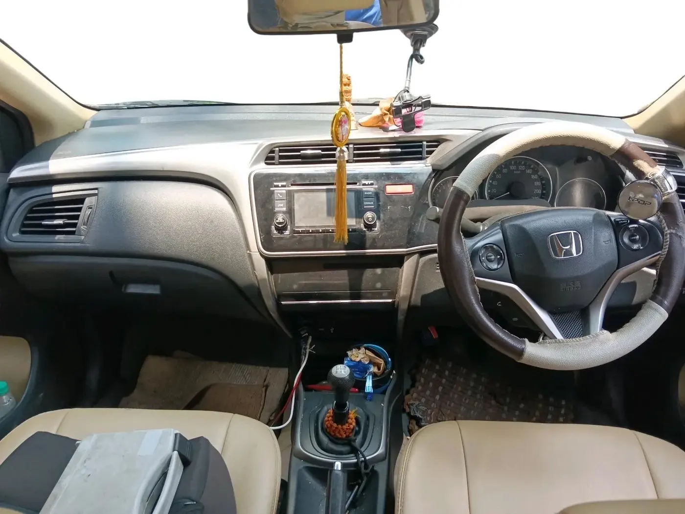 2015 Honda City 1.5L I-VTEC V MT, Petrol, Manual, 1,09,552 km, interior