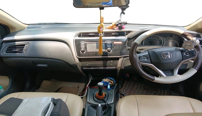 2015 Honda City 1.5L I-VTEC V MT, Petrol, Manual, 1,09,552 km, interior
