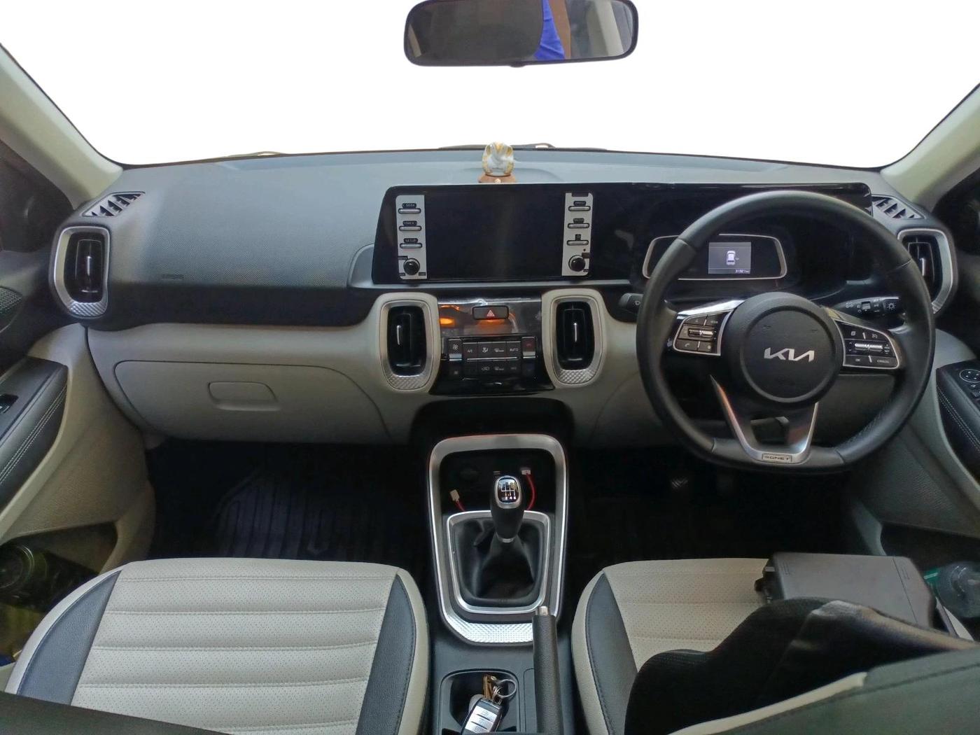 2021 KIA SONET HTX 1.0 IMT, Petrol, Manual, 31,921 km, interior