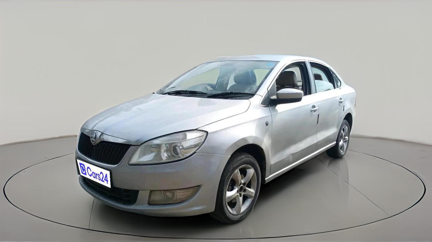 2014 Skoda Rapid ELEGANCE 1.6 MPI AT, Petrol, Automatic, 1,73,539 km, exterior