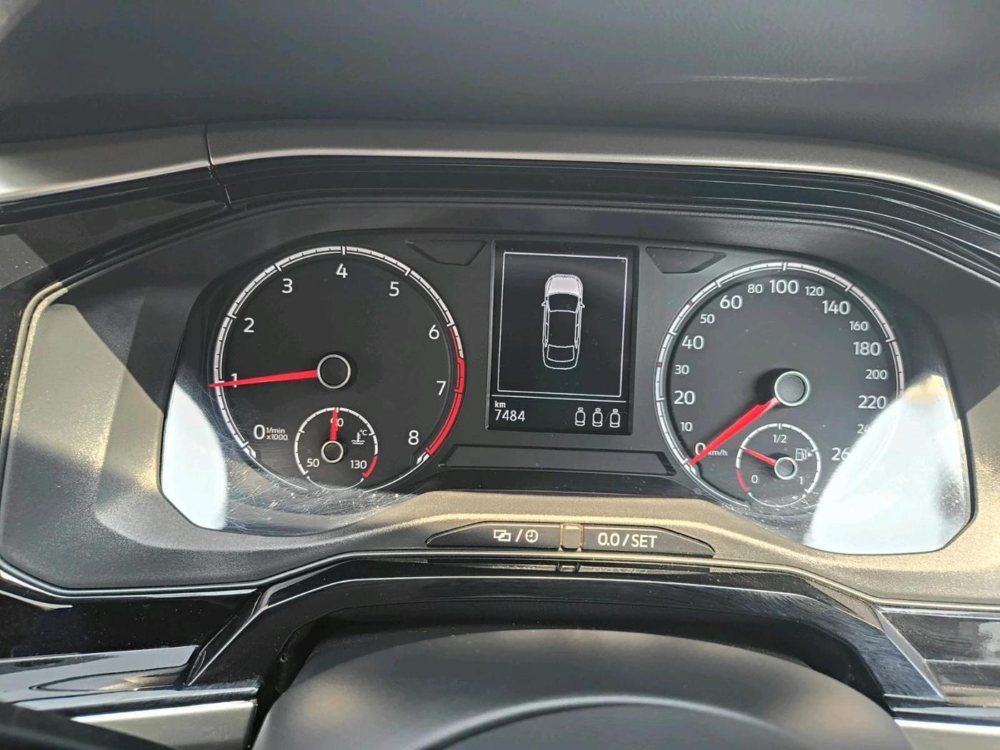 2024 Volkswagen VIRTUS HIGHLINE TSI 1.0 AT, Petrol, Automatic, 7,484 km, interior