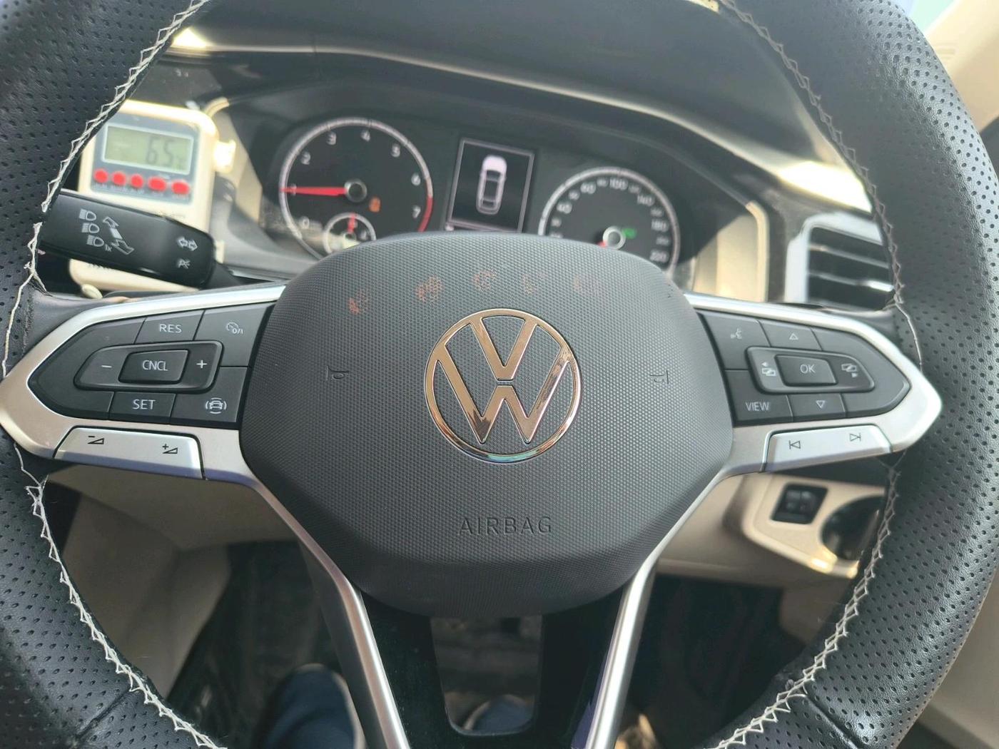 2024 Volkswagen VIRTUS HIGHLINE TSI 1.0 AT, Petrol, Automatic, 7,484 km, interior