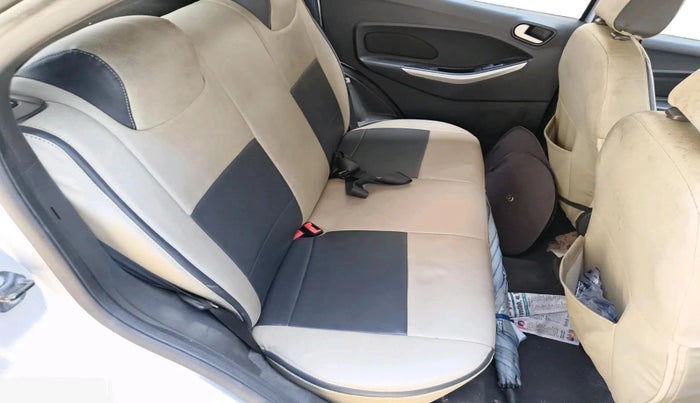 2015 Ford New Figo TREND 1.2 PETROL, CNG, Manual, 47,038 km, interior