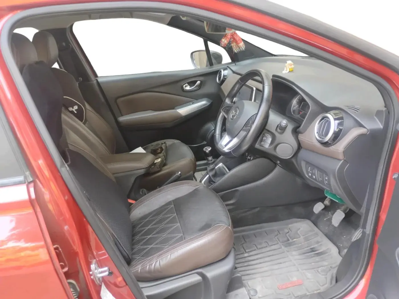 2019 Nissan Kicks XV PREMIUM O DUAL TONE DIESEL, Diesel, Manual, 43,966 km, interior