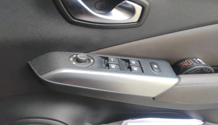 2019 Nissan Kicks XV PREMIUM O DUAL TONE DIESEL, Diesel, Manual, 43,966 km, interior