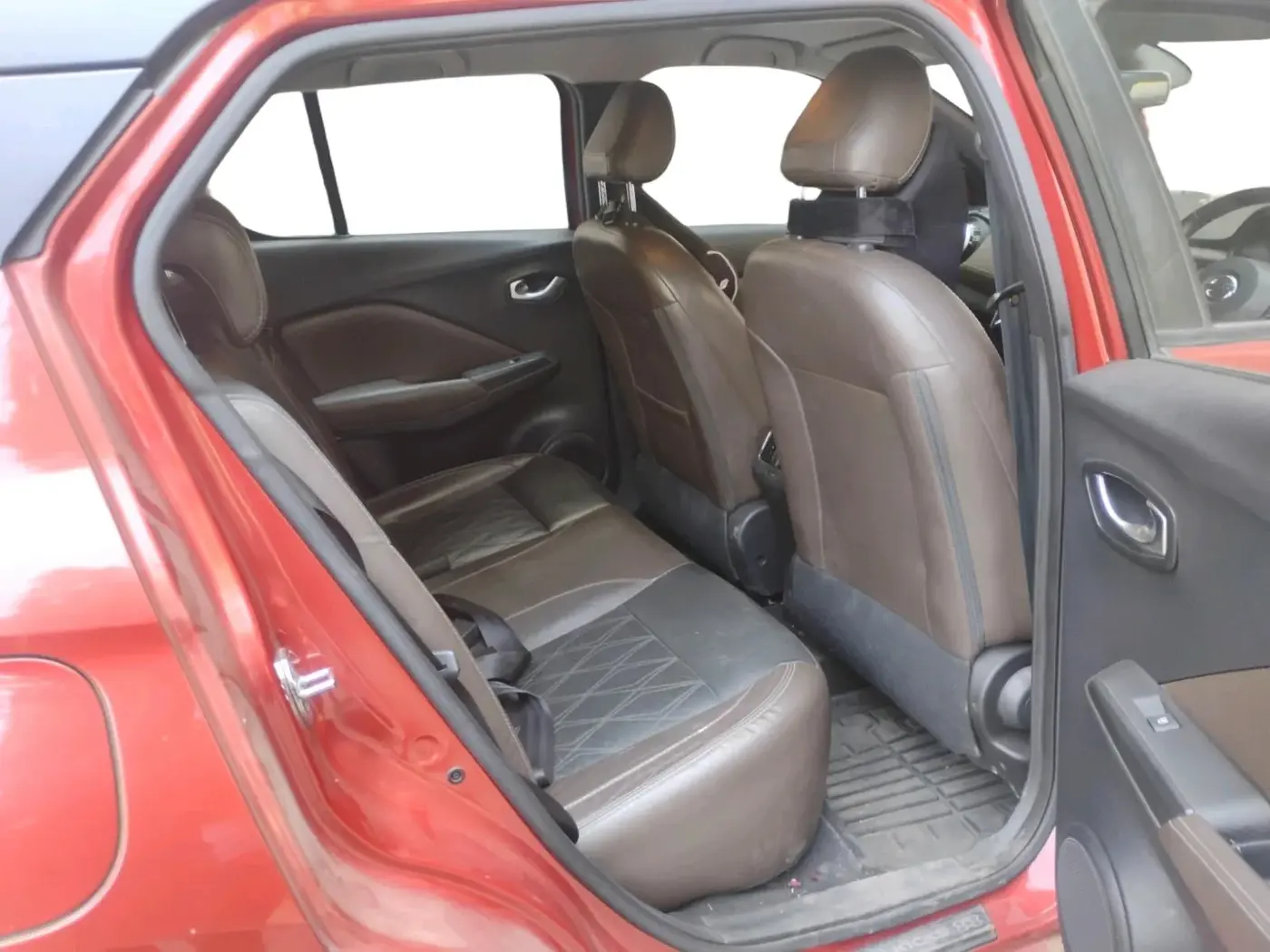 2019 Nissan Kicks XV PREMIUM O DUAL TONE DIESEL, Diesel, Manual, 43,966 km, interior