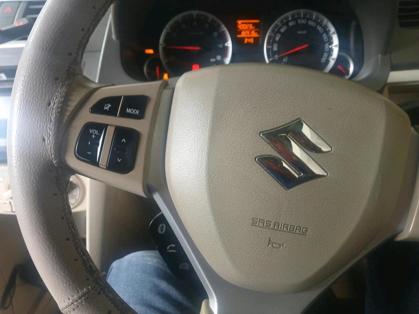 2017 Maruti Ertiga VXI CNG, CNG, Manual, 82,919 km, interior