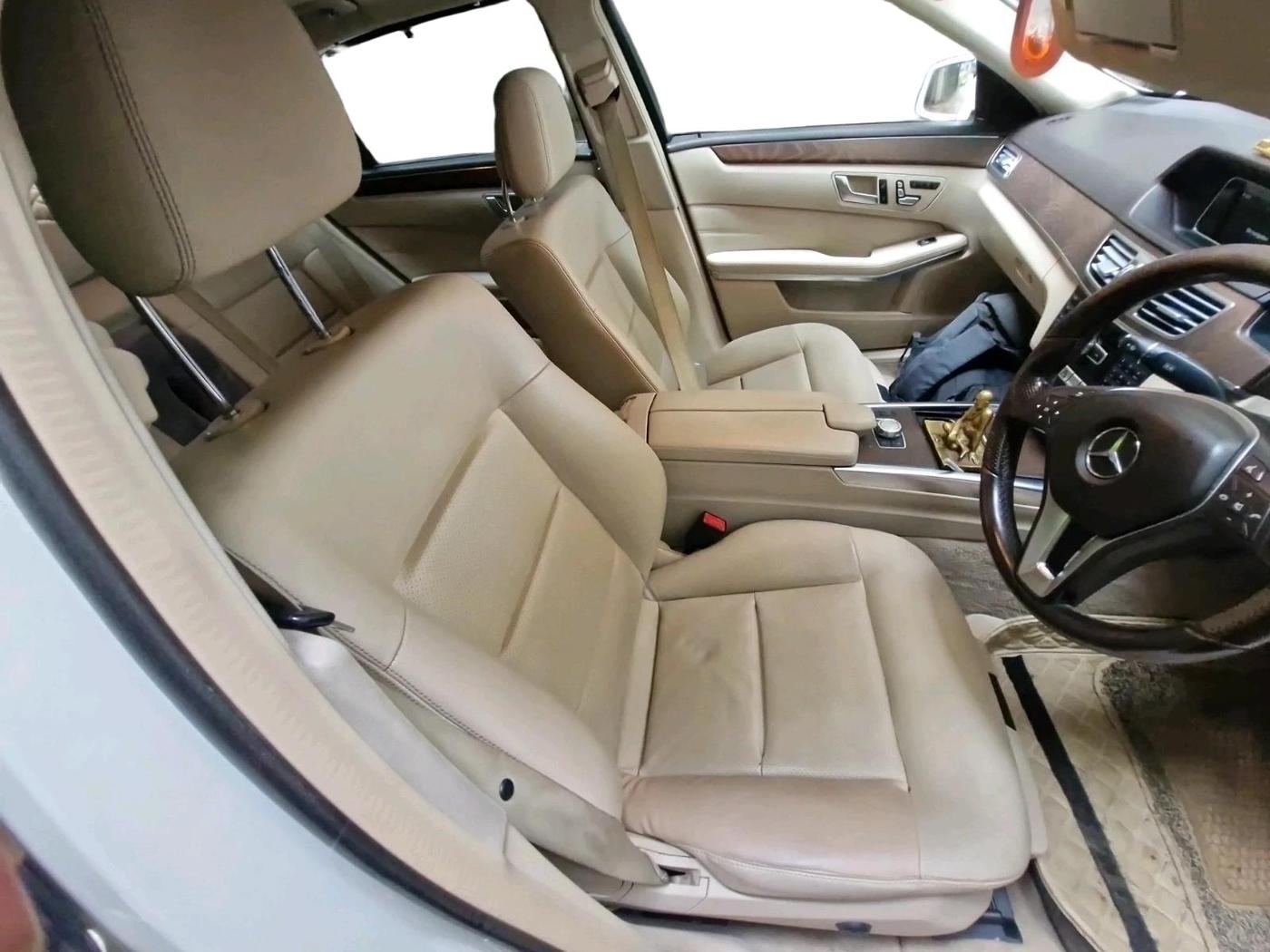 2013 Mercedes Benz E Class E 250 CDI AVANTGARDE, Diesel, Automatic, 1,20,061 km, interior
