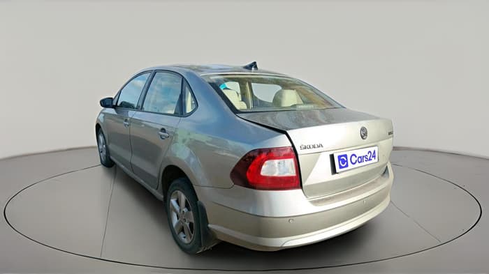 2016 Skoda Rapid 1.5 TDI CR STYLE PLUS AT, Diesel, Automatic, 85,184 km, exterior