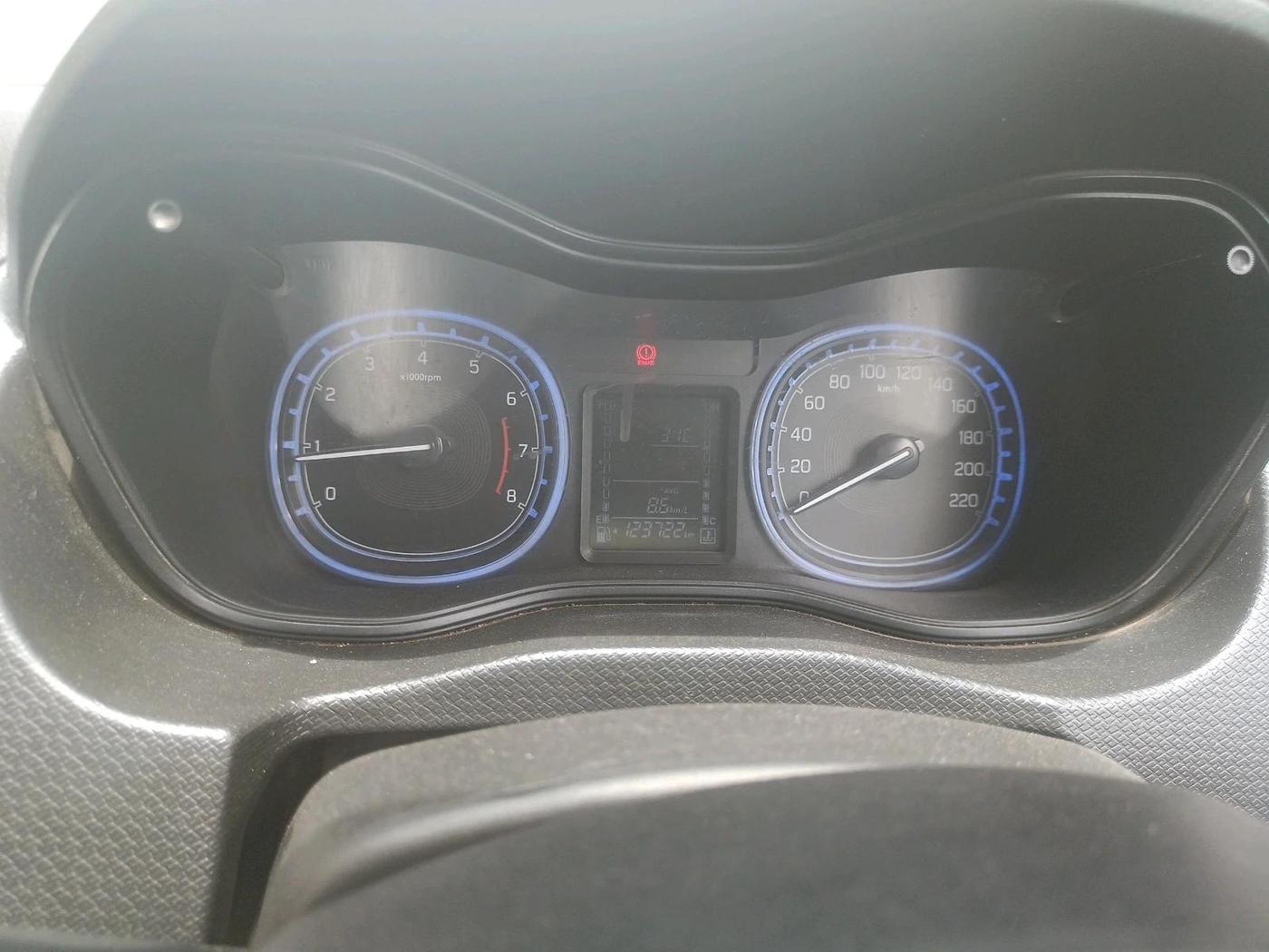 2020 Maruti Vitara Brezza ZXI, CNG, Manual, 1,23,722 km, interior