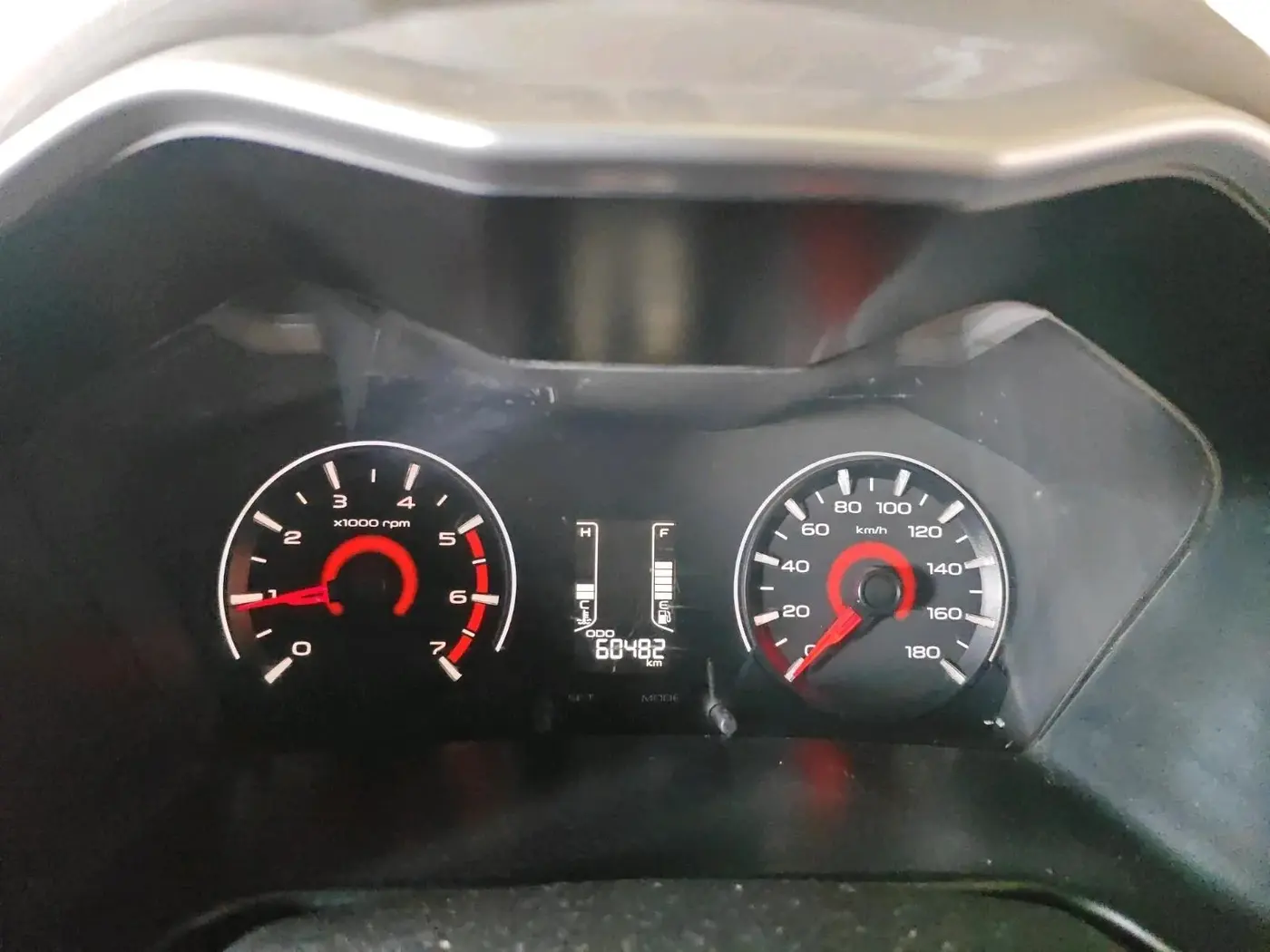 2016 Mahindra Kuv100 K8 D 5 STR, Diesel, Manual, 60,482 km, interior