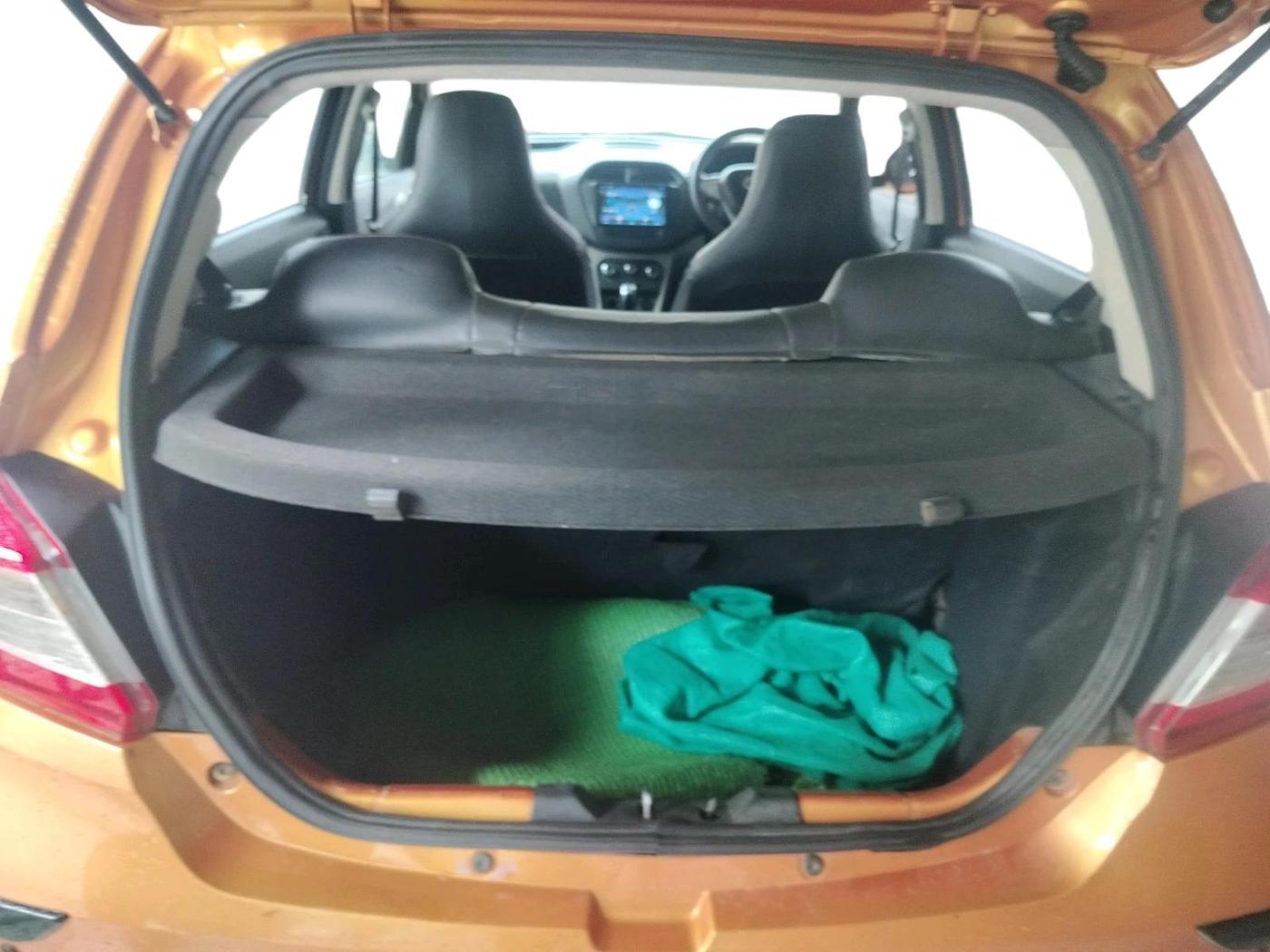 2016 Tata Tiago XM PETROL, Petrol, Manual, 68,832 km, exterior