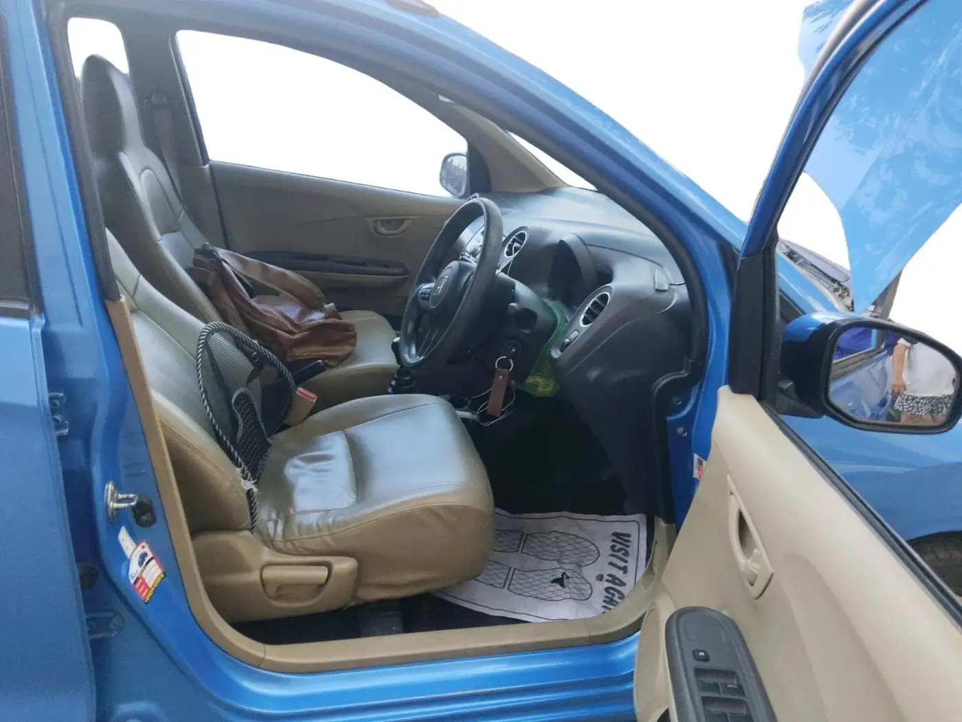2012 Honda Brio S MT, Petrol, Manual, 1,66,468 km, interior