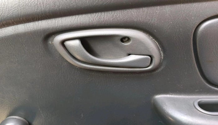 2010 Maruti Alto LXI, CNG, Manual, 69,682 km, interior