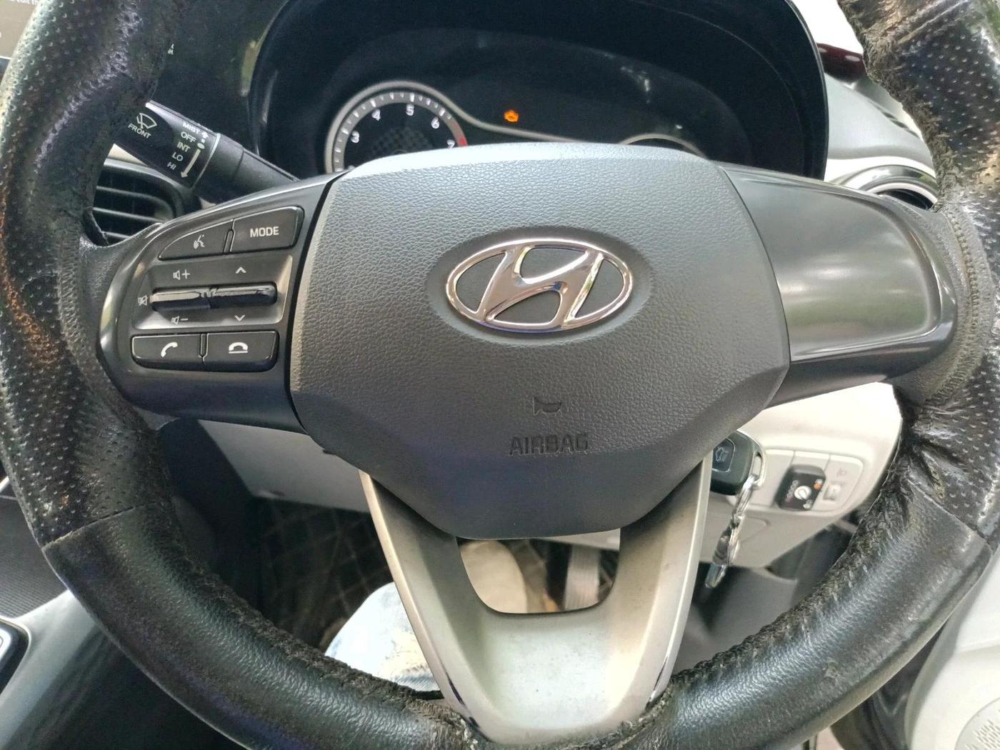 2020 Hyundai GRAND I10 NIOS SPORTZ AMT 1.2 KAPPA VTVT, CNG, Automatic, 81,827 km, interior
