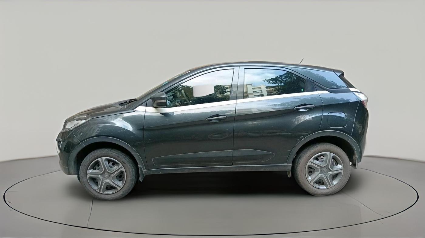 2018 Tata NEXON XM PETROL, Petrol, Manual, 33,922 km, exterior