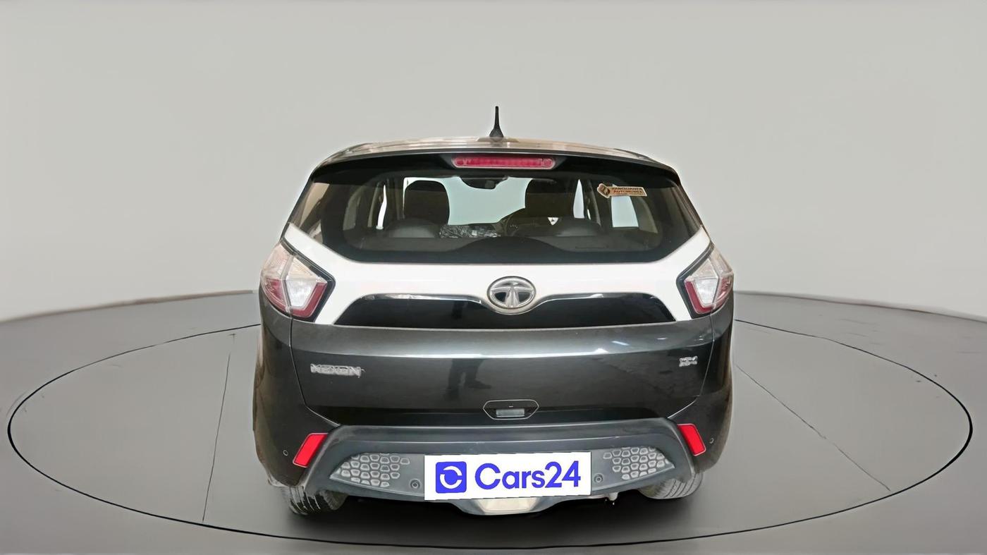 2018 Tata NEXON XM PETROL, Petrol, Manual, 33,922 km, exterior