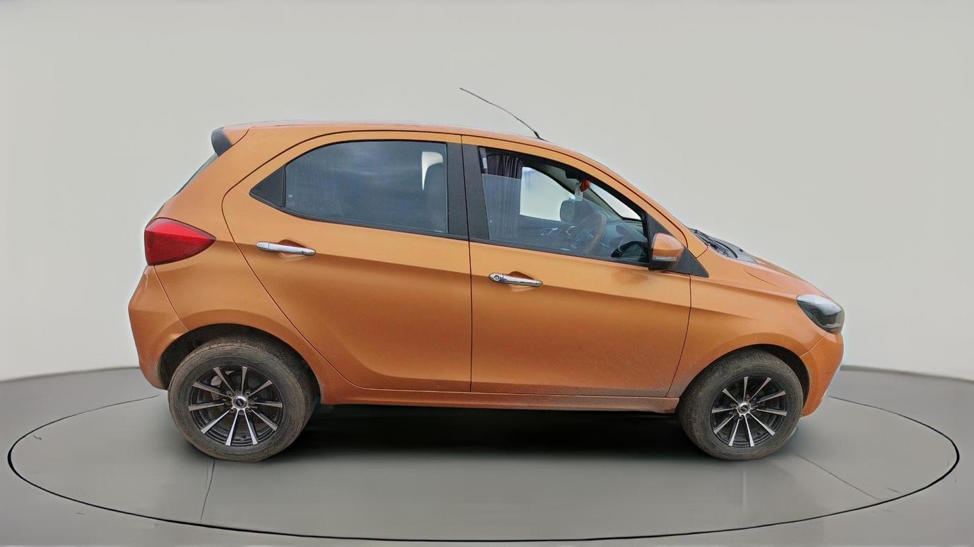 2016 Tata Tiago XZ PETROL, Petrol, Manual, 58,563 km, exterior