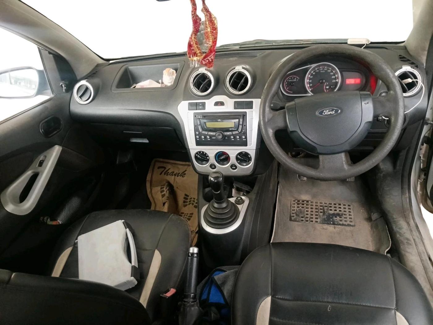2012 Ford Figo ZXI 1.4 DIESEL, Diesel, Manual, 1,92,016 km, interior