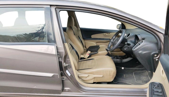 2014 Honda Mobilio 1.5L I-VTEC V, Petrol, Manual, 54,047 km, interior